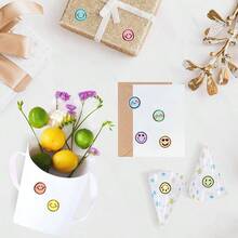 500pcs/Roll Smiling Face Labels Colorful Smiling Face Labels Holiday Teacher Reward Decorative Stickers Motivational Stickers Happy Smiling Face Handmade Seal Stickers Gift Self-Adhesive Sealing Stickers PVC Waterproof Stickers - Cartoon - View 3