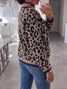 Plus Size Leopard Print Fashion Vintage Long Sleeve Knit Top - Multicolor - View 3