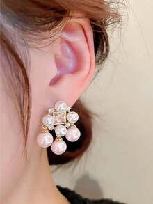 1 Pair Of Fashionable Personalities Exquisite And Elegant Faux Pearl Earrings Suitable For Women's Daily Commuting ﻿ - Pink - View 3