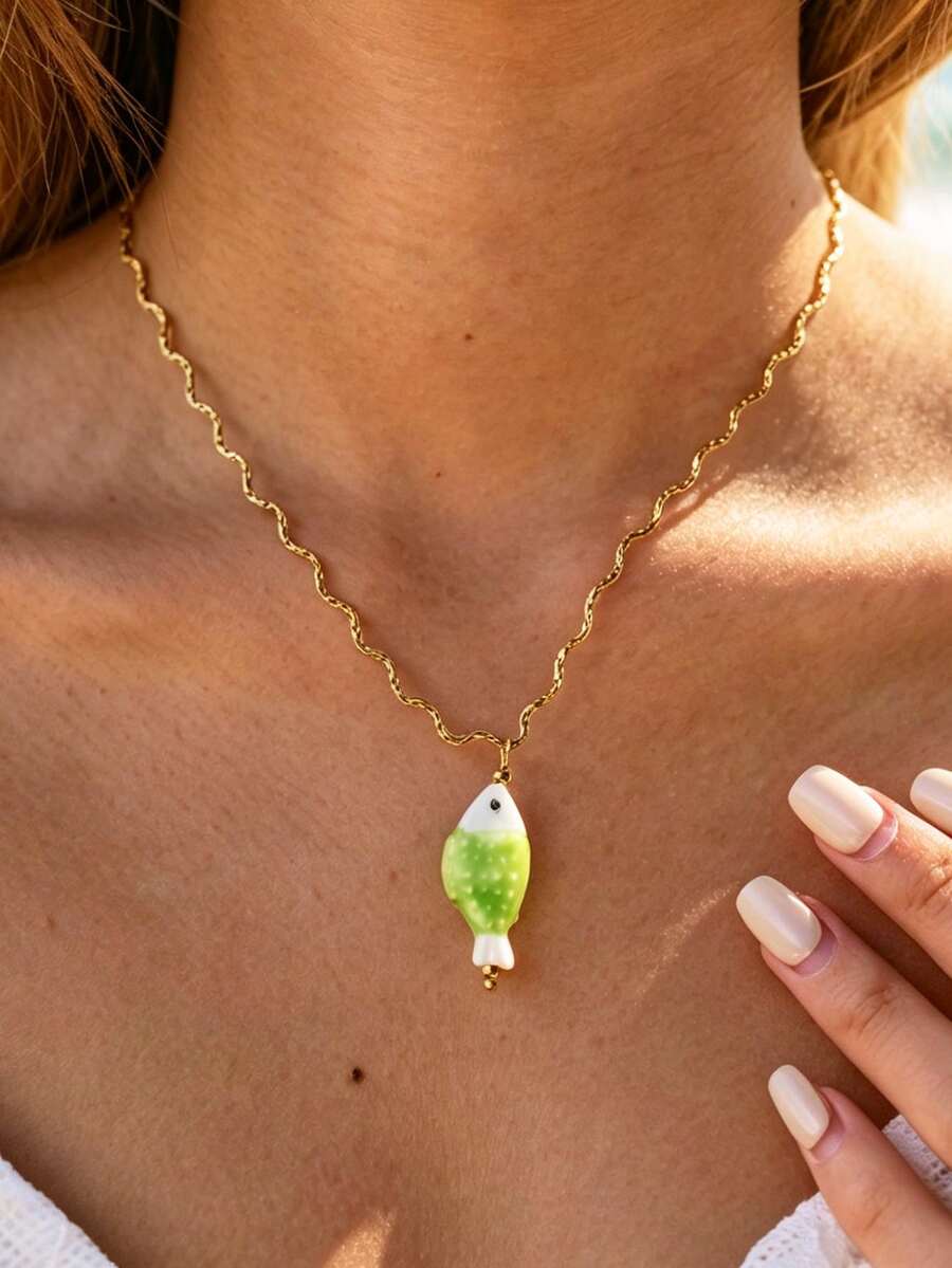 1pc Cute Women's 18K Gold Stainless Steel Fish Pendant Necklace, Wave Chain Green Fish Pendant Ocean Beach Jewelry, Waterproof Summer Y2K Style Gift, Bohemian Style - Gold - View 1