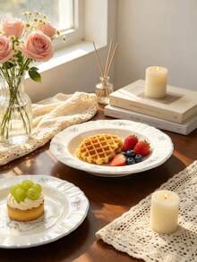 Pratos de Jantar de Cerâmica com Pequenas Flores Pintadas à Mão, Prato de Sobremesa de Porcelana com Borda Ondulada em Formato de Concha, Prato de Salada Vintage com Borda Azul, Utensílios de Mesa Estéticos para Café da Manhã, Bolo e Frutas, Decoração de Cozinha Cottagecore, Presente de Inauguração de Casa para Mulheres - Multicolorido - Visão 3