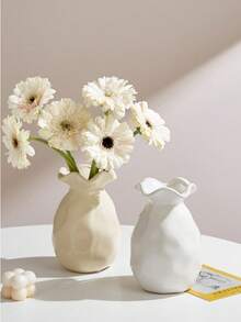 1pc Mini Cute Ceramic Vase, Minimalist White Decorative Vase, Cream Style Home Decor, Suitable For Living Room, Desk, Shelf, Coffee Table, Dining Table, Can Hold Fresh Flowers/Dried Flowers, Wedding Gift, Housewarming Gift, Graduation Gift - Solid Color Wavy - View 2