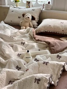 1pc Lace Trim Summer Thin Quilt, Bow Pattern Puff Gauze Summer Bedding, Suitable For Bedroom, Guest Room, Hotel, Dormitory, Machine Washable Summer Quilt, Quilt Only, Pillowcase Not Included - Beige - View 9