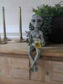 1PC Alien Drinking Beer Statue - It Is An Ideal Gift For Sci-Fi Fans And Is Perfect For Holiday Decorations And Sci-Fi Themed Room Decorations. | Interesting Alien Design, Alien Theme Decoration, Home Decoration,Garden Ornaments,Garden , - Multiple Styles - View 8