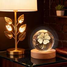 Bola de Cristal 3D con Base LED, Varios Diseños Disponibles, Luz Cálida, Regalo Romántico para San Valentín y Decoración - Trébol de cuatro hojas - Ver 7