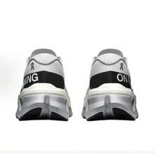 On Running Women Running Shoes - 款式1 - 查看 5