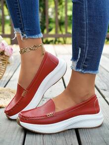 Sepatu Slip-On Kasual Serbaguna dengan Sol Lembut dan Nyaman untuk Ibu, Sepatu Wanita Model Baru Musim Semi/Musim Gugur dengan Hak Wedges dan Sol Tebal, Ukuran Besar, dan Desain Bentuk Kacang - Merah - View 1