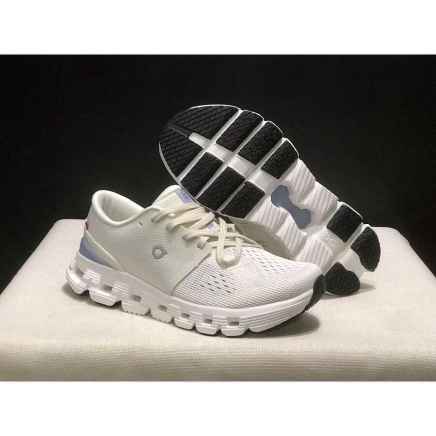 On Running Women Running Shoes - 淺藍奶白 - 查看 1