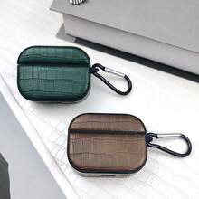 Màu xanh lá cây đậm