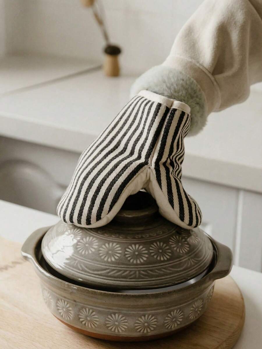 1/2pcs Heat Resistant Striped Oven Mitts - Baking Mitts For Heat Proof And Insulated Cooking - Kitchen Accessory - Multicolor - View 1