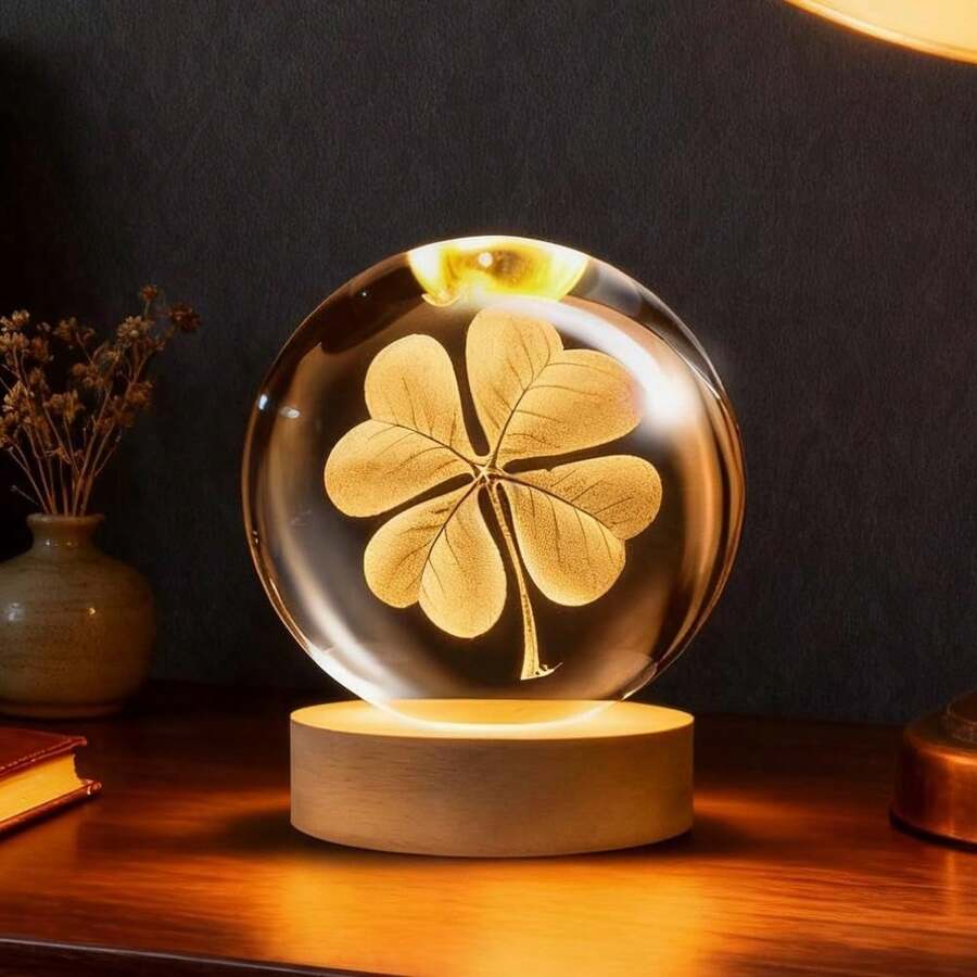 Bola de Cristal 3D con Base LED, Varios Diseños Disponibles, Luz Cálida, Regalo Romántico para San Valentín y Decoración - Trébol de cuatro hojas - Ver 1