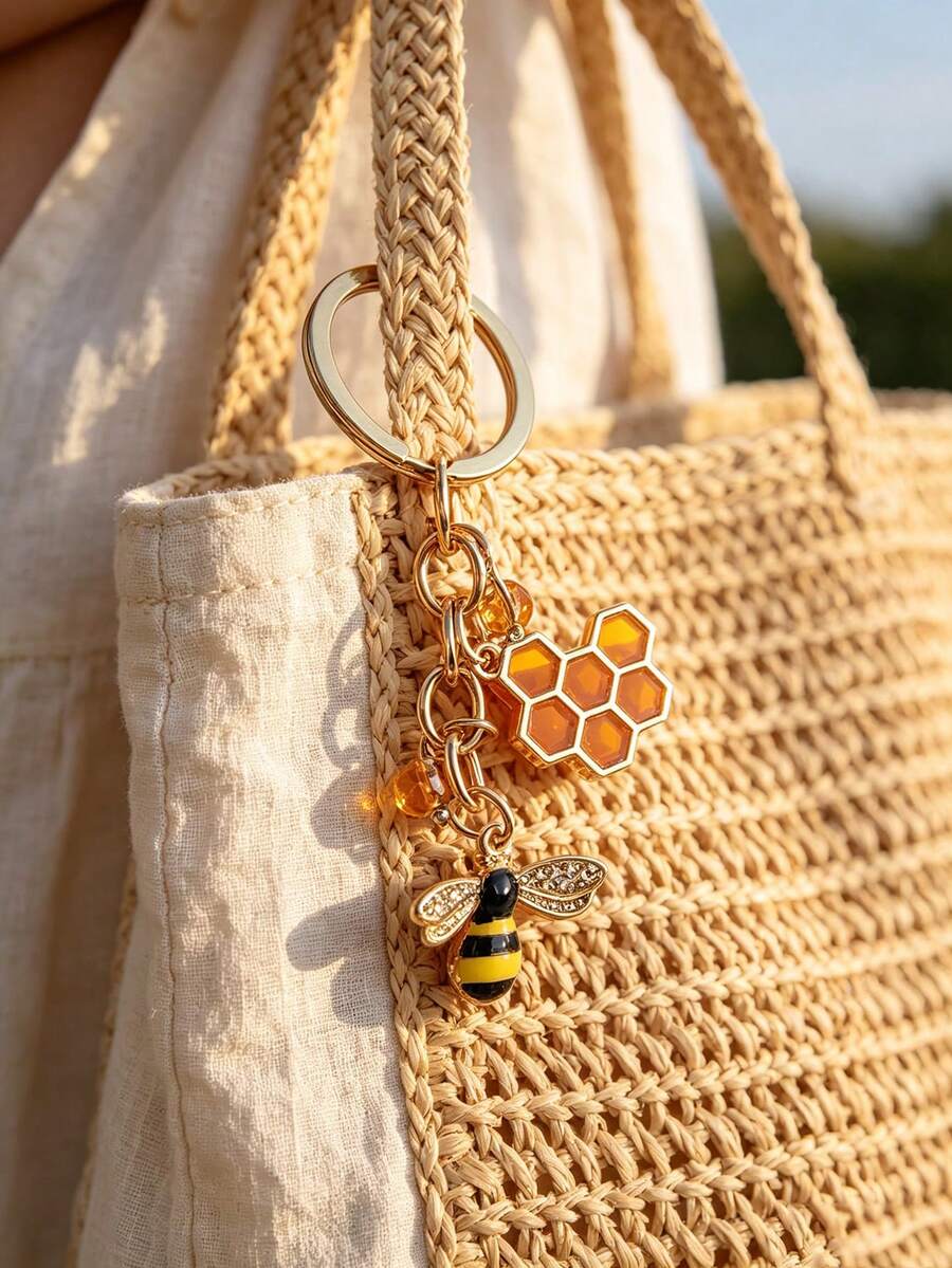 1pc Bee Alloy Decorative Keychain/Car Keychain/DIY Accessory/Bag Charm Keychain, Gift For Friends - Multicolor - View 1