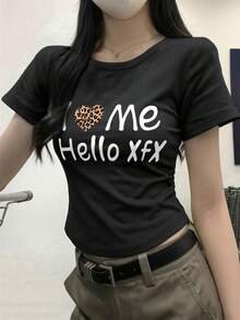 女款圓領短袖T恤，夏季新款心形豹紋與字母圖案，時尚休閒百搭修身短版上衣，黑色 - 黑色 - 查看 10