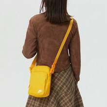 Nike Heritage 3L 字母印花 拉鍊開合 布料 單肩斜背包 男女同款 金黃 - 黃色 - 查看 3