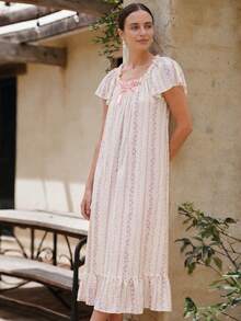 Camisola Feminina com Estampa Listrada, Babado e Laço Decorativo - Bege - Visão 5