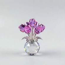 這款水晶玻璃玫瑰裝飾品飾有優雅的紅色、藍色和粉色花朵，並配有閃亮的葉子。這是一款多功能的家居裝飾品，適合臥室、廚房、客廳和祈禱室。它是聖誕節、萬聖節、情人節和復活節的精美禮物。其他小型雕像也可供選擇。 - 1PC - 查看 7