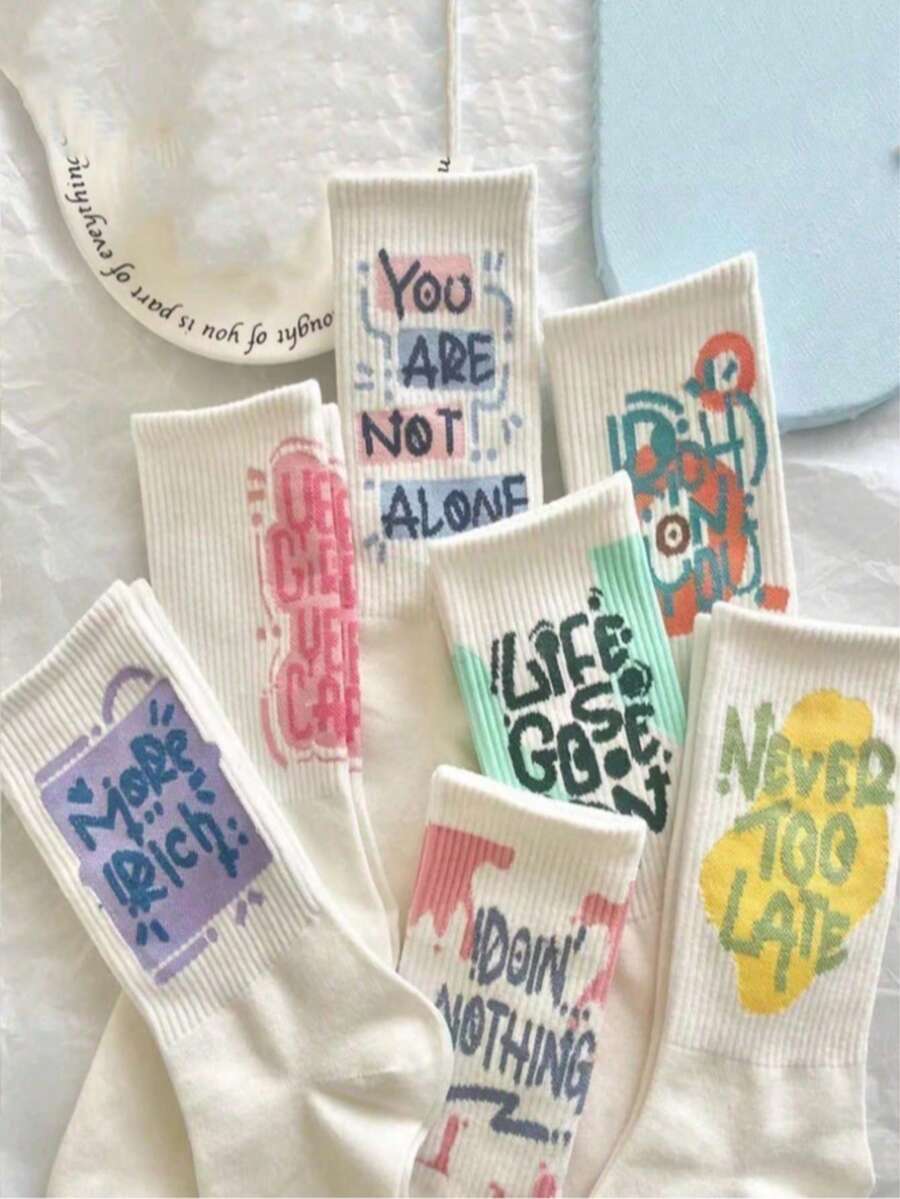 35/28/21/14//7/1/2/5 paires de chaussettes montantes pour femmes, chaussettes de sport avec motif de lettres personnalisées, unisexes, antibactériennes, noires et blanches douces, résistantes aux odeurs et à l'humidité, douces et confortables, convenant à toutes les saisons, extérieur, fête, cadeau, Y2K, gothique, école, toucher doux - Multicolore - Voir 1