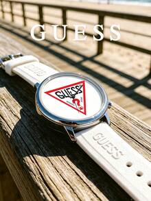 Guess 中性矽膠運動手錶，白色圓盤面搭配三角形 Logo 圖案，類比石英腕錶，適合海灘度假、休閒戶外、夏季日常穿戴，送禮佳品 - 白色 - 查看 6
