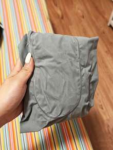 Portable Inflatable Footrest, Flocked Travel Foot Pillow, Airplane And High-Speed Train Foot Support, Office Foot Pad, Adjustable Long-Distance Travel Footrest, Suitable For Home, Office And Business Trips, Skin-Friendly Flocked Material - Grey - View 9
