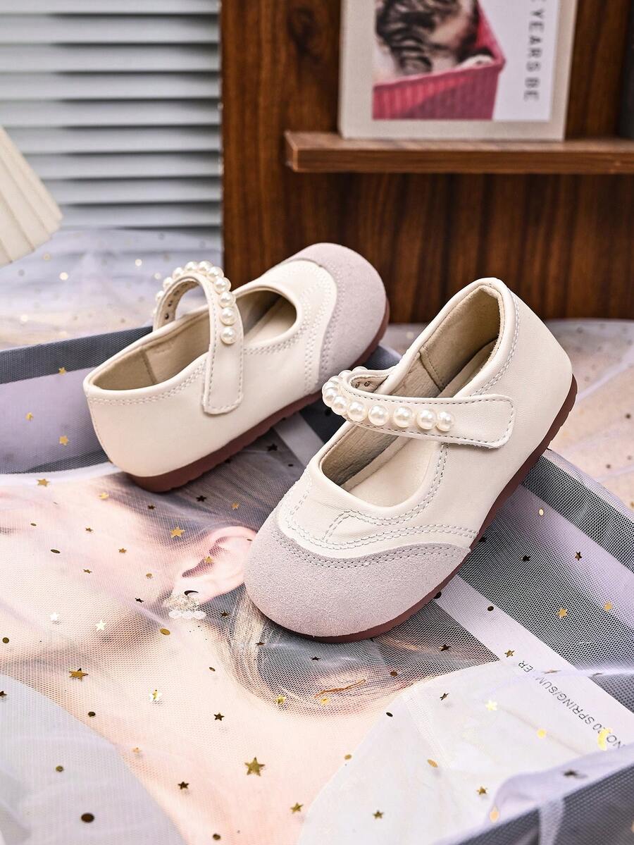 Vintage Patchwork Suede Mary Jane Shoes For Girls, Pearl Strap Round Toe Soft Sole Non-Slip Princess Party Shoes - Beige - View 1