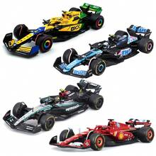 Model Pembalap F1 Skala 1/43 Burago dengan Helm, Termasuk Kotak Pajangan, Figur Model Mobil Balap F1 Kreatif - MultiWarna - View 2