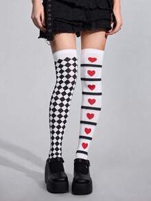 1 Pasang Kaos Kaki Setinggi Paha Gaya Subkultur Asimetris, Kaos Kaki Selutut Motif Kotak-kotak & Hati Asimetris, Cocok untuk Pesta Cosplay - MultiWarna - View 7