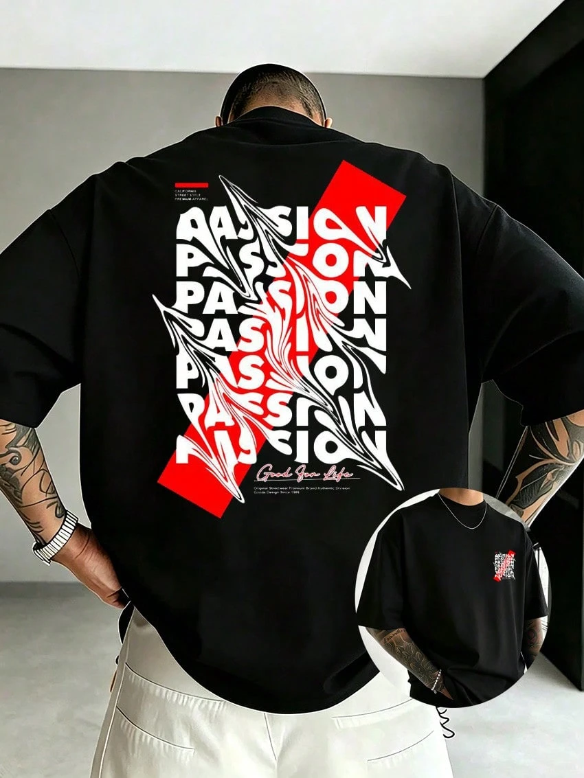 Camiseta, estampado deformado, palabras apasionadas en repetición y rayas blancas, detalles rojos en la espalda, 100% algodón de manga corta, adecuado para el verano - Negro - Ver 1
