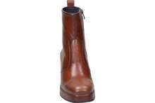 Women Ankle Boots & Booties - 棕色 - 查看 3