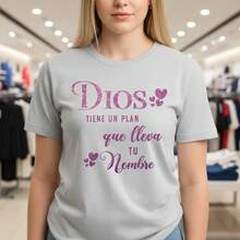 Women's Cotton Short Sleeve T-Shirt With "Dios Tiene Un Plan Que Lleva Tu Nombre" Glitter Print, Casual Crewneck Tee, S-5XL Sizes, Black Basic Top - 淺灰色 - 查看 14