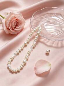 Elegant Baroque Pearl Phone Wrist Strap, Transparent Faceted Crystal Bead Chain, Minimalist White Handmade Beaded Lanyard For Cell Phone, CCD Camera, Handbag Decor - White - View 3