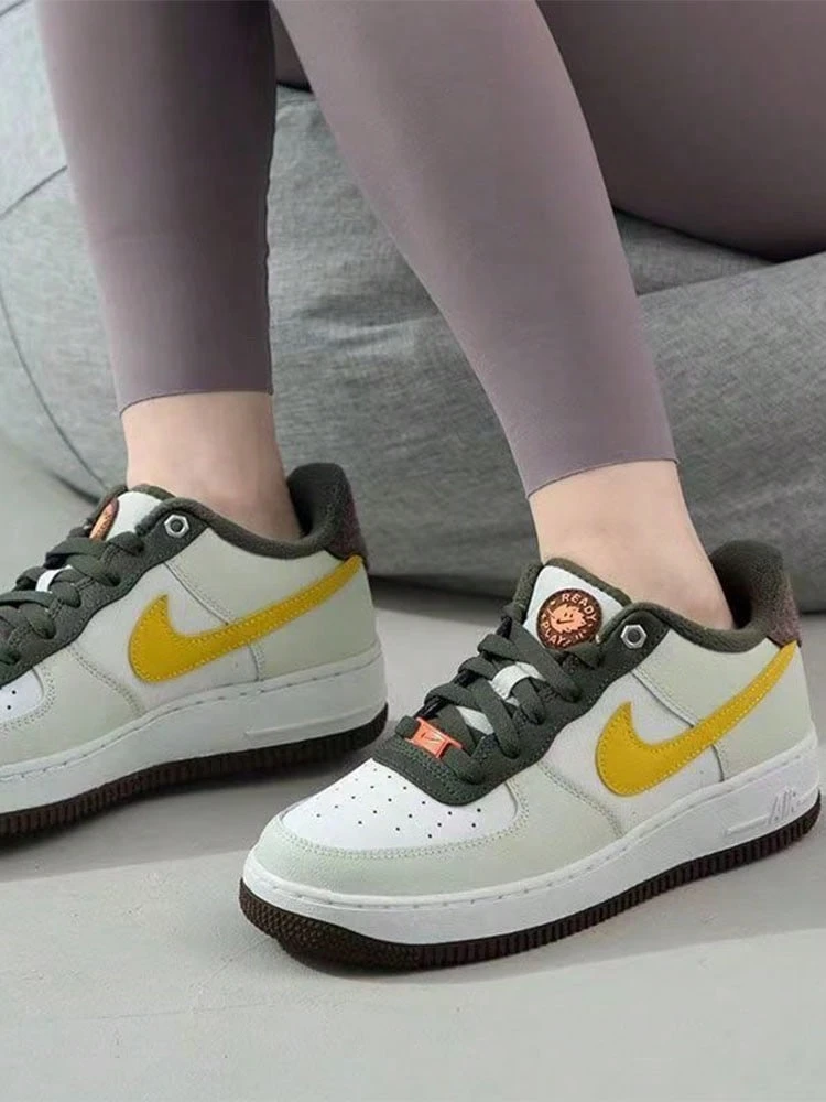 Nike Air Force 1 皮革 舒適日常GS 低筒 板鞋 男女同款 芥末黃 - 芥末黃 - 查看 1