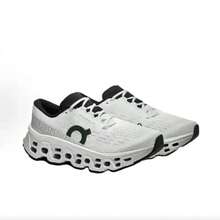 On Running Women Running Shoes - Gaya 1 - View 3