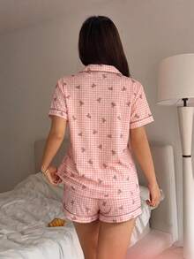 2件組舒適格紋泰迪熊印花短袖上衣與蝴蝶結短褲女款睡衣套裝，適合四季穿著 - 橘色 - 查看 2