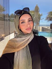 1件女款波希米亞風水彩印花頭巾/圍巾，適合戶外與日常穿著，穆斯林面紗服飾 - 黃灰漸變 - 查看 4