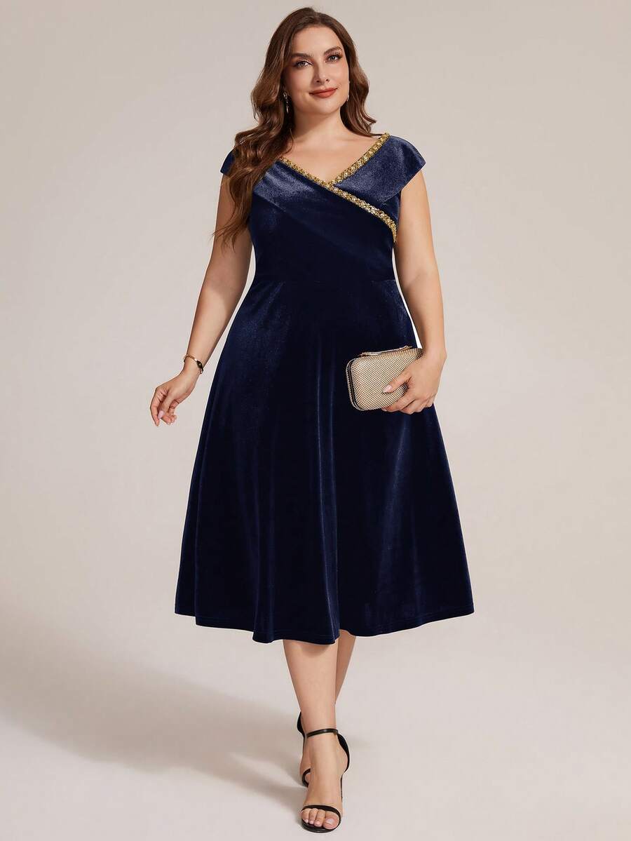 EVERPRETTY Sexy Mid-Length V-Neck A-Line Navy Blue Dress Suitable For Wedding Guest - Navy Blue - View 1