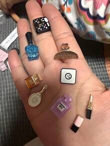 1:1 真實感合金與塑膠迷你化妝包 11件化妝套組，DIY手機殼裝飾配件，迷你化妝派對聖誕填充物生日派對禮物，BJD攝影道具，娃娃屋配件，手工收藏配件 - 彩色 - 查看 9