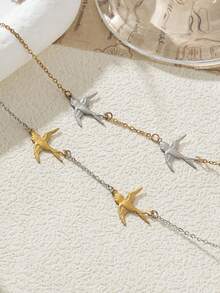 1pc New Lucky Swallow Necklace, Minimalist High-End Style, 14k Gold Plated Copper Material, Suitable For Wife And Mother To Wear; Easily Match With Girls' Daily Outfits, Beach Vacation Parties, Music Festivals, Travel And Sightseeing Occasions; Charming Women's Jewelry, Women's Bracelets And Necklaces, Small Accessories. - Multicolor - View 3