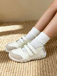 1 Pair Minimalist Fashion Lightweight Sports College Style Girls Children Flat Shoes, Suitable For Daily Wear, Suitable For Sports, Wearable All Seasons - Beige - View 2