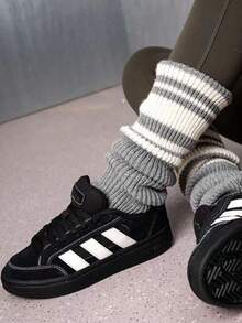 adidas gc alpha sk8 合成革牛剖層革絨面革 舒適貼合圓頭 板鞋 男女同款 黑色 - 黑色 - 查看 1