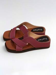 Sandal Selop Datar Wanita Gaya Punk Musim Panas Aneka Warna, Sandal Kasual Pantai Serbaguna Gaya Vintage Prancis dengan Sol Lembut Anti Selip Satu Tali untuk Komuter dengan Gesper Logam dan Ujung Persegi - Burgundy - View 3
