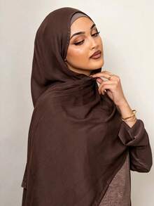 1PC Women's Solid Color Viscose Headscarf, Soft Wide-Edge Hijab, Versatile Sun Protection Scarf, Suitable For Daily Wear - Brown - View 4