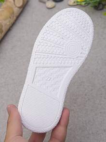 1雙中性兒童魔鬼氈刺繡中國龍多功能舒適休閒防滑平底學生運動鞋，適合四季穿著 - 白色 - 查看 8