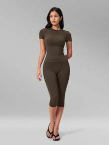 MFVIM Women 2pcs Solid Color Slim Fit Short Sleeve T-Shirt And Capris Leggings, Casual Outdoor Sports Fitness Set - Coffee Brown - View 6