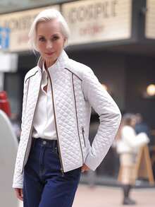Giolshon 女款街頭風休閒連帽填充外套，附口袋，輕量絎縫填充外套，適合春/秋/冬日常穿著 - 白色 - 查看 9