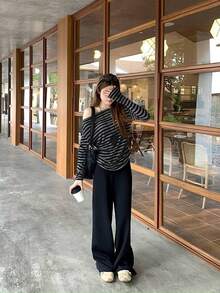Kaos Lengan Panjang Off-Shoulder Garis Kontras, Atasan Rajut Elastis Slim Fit, Pakaian Kasual Musim Gugur Hitam dan Abu-abu untuk Wanita, Gaya Streetwear Y2K - Hitam - View 2