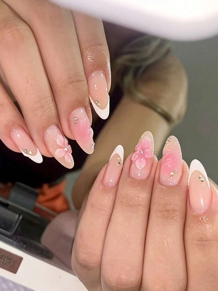 10pcs Handmade Press-On Nails, Short Almond Shape White False Nails, Gradient Pink Swirl Texture, Embellished With 3D Pink Flowers And Center Crystal Rhinestones, Suitable For Office Commute And Romantic Date Occasions - 淺粉色 - 查看 1