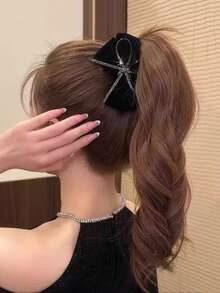 1 Stück Stück Damen einfarbige Stoff-Samt-Haarspange mit Strass-Schleife, 11 cm, modisch elegant, doppellagige Schleife, hochwertiges Gefühl, Haaraccessoire für Alltag/Date/Pendeln/Ballparty-Outfit-Matching, Bademantel-Haardekoration - Verschiedenfarbig - Übersicht 3