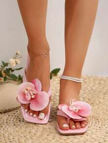 2026 New European Size Plus Size Daily Summer Square Toe Faux Flower Design Flat Flip Flop Sandals For Women - Pink - View 4