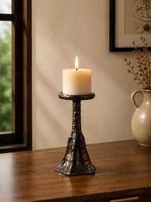 1pc Retro Silver Candlestick, High And Low Combination Fine Column Shape, Hammer Texture Texture Tray Base Details, Long Candle Atmosphere Decoration Items, Living Room, Dining Table, Bedroom, Wedding Party, Festival Celebration Scene - Bronze Hill - View 3