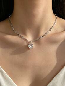 1pc Luxury Elegant Cubic Zirconia Single Diamond Pendant Necklace, Minimalist Sparkling Rhinestone Lip Chain Choker, Elegant French Aesthetic Collarbone Chain Jewelry Gift, Suitable For Women's Daily Wear - Silver - View 1